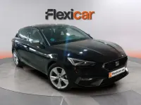Usado Seat Leon FR 150 CV (110 kW) 2025 Negro Familiar