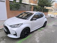 Usado Toyota Yaris Hybrid Style 116 CV (85 kW) 2023 Blanco Berlina