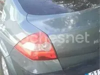 Usado Renault Mégane Dynamique 100 CV (73 kW) 2004 Verde Berlina
