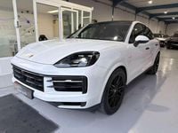 Usado Porsche Cayenne 470 CV (345 kW) 2024 Blanco SUV