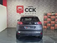 Usado Peugeot 3008 GT-line 130 CV (95 kW) 2018 Gris / plata SUV