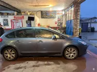 Usado Citroën C4 92 CV (67 kW) 2005 Gris / plata Berlina