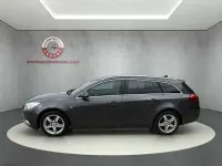 Usado Opel Insignia 179 CV (131 kW) 2010 Gris Utilitario