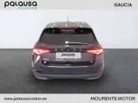 Usado Skoda Fabia Selection 95 CV (69 kW) 2025 Negro Utilitario