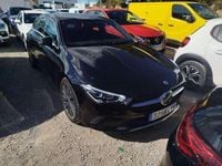Usado Mercedes CLA200 Shooting Brake 163 CV (119 kW) 2021 Negro Familiar