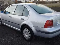 Usado VW Bora Conceptline 100 CV (73 kW) 2003 Gris / plata Berlina