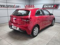 Usado Kia Rio 84 CV (61 kW) 2020 Rojo Berlina