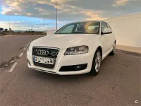 Usado Audi A3 Attraction 105 CV (77 kW) 2011 Blanco Utilitario