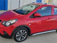 Usado Opel Karl Rocks 73 CV (53 kW) 2018 Rojo Utilitario
