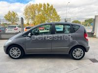 Usado Mercedes A180 Elegance 109 CV (80 kW) 2009 Gris / plata Monovolumen
