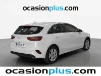 Usado Kia Ceed 136 CV (100 kW) 2023 Blanco Utilitario