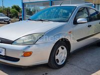 Usado Ford Focus Trend 90 CV (66 kW) 2000 Gris / plata Berlina