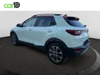 Usado Kia Stonic 100 CV (73 kW) 2019 Blanco SUV