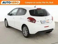 Occasion Peugeot 208 Style 100 PK (73 kW) 2016 Wit Hatchback