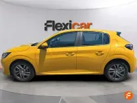 Usado Peugeot 208 Allure 100 CV (73 kW) 2021 Amarillo Utilitario