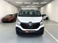 Usado Renault Trafic 145 CV (106 kW) 2018 Blanco Monovolumen
