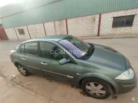 Usado Renault Mégane II Dynamique 80 CV (58 kW) 2003 Verde Berlina