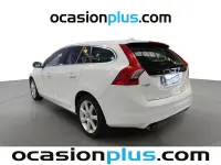 Begagnad Volvo V60 Momentum 150 HK (110 kW) 2016 Vit Kombi