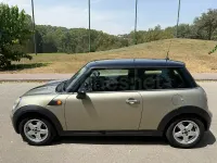 Usado Mini Cooper 120 CV (88 kW) 2007 Beige Utilitario
