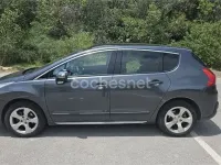 Usado Peugeot 3008 Premium 110 CV (80 kW) 2010 Gris / plata Familiar