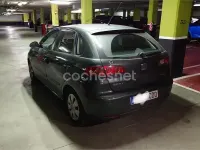Usado Seat Ibiza Stella 75 CV (55 kW) 2003 Verde Utilitario