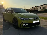 Usado VW Golf VIII R-line 150 CV (110 kW) 2022 Amarillo Utilitario