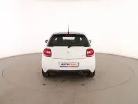 Usado DS Automobiles DS3 82 CV (60 kW) 2018 Blanco Berlina