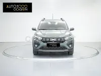 Usado Dacia Sandero Expression 101 CV (74 kW) 2025 Verde Berlina