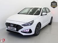 Usado Hyundai i30 110 CV (80 kW) 2021 Blanco Berlina