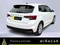 Usado Skoda Fabia Selection 80 CV (58 kW) 2024 Blanco Utilitario