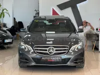 Usado Mercedes E300 231 CV (169 kW) 2014 Gris Familiar