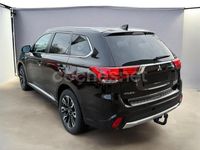 Usado Mitsubishi Outlander P-HEV 203 CV (149 kW) 2016 Marrón SUV