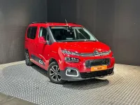 Usado Citroën Berlingo Feel 102 CV (75 kW) 2019 Rojo Monovolumen