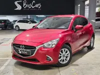 Begagnad Mazda 2 Style+ 90 HK (66 kW) 2017 Röd Sedan