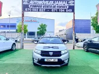 Usado Dacia Sandero Stepway 90 CV (66 kW) 2016 Gris / plata Berlina