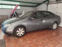 Usado Nissan Primera Acenta 120 CV (88 kW) 2004 Gris / plata Berlina