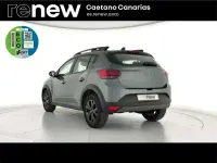Usado Dacia Sandero Extreme 122 CV (89 kW) 2025 Verde Utilitario