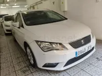 Usado Seat Leon Ecomotive 110 CV (80 kW) 2015 Blanco Familiar