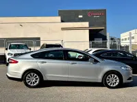 Usado Ford Mondeo Business Edition 120 CV (88 kW) 2016 Gris Berlina