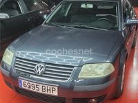 Usado VW Passat Trendline 130 CV (95 kW) 2001 Gris / plata Berlina
