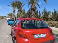 Usado Peugeot 207 75 CV (55 kW) 2007 Rojo Berlina