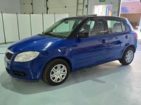Usado Skoda Fabia Style 80 CV (58 kW) 2008 Azul Berlina