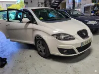 Usado Seat Altea I-Tech 105 CV (77 kW) 2014 Blanco Monovolumen
