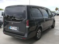 Usado Mercedes V220 163 CV (119 kW) 2025 Gris Monovolumen