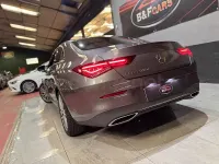 Usado Mercedes CLA200 136 CV (100 kW) 2022 Gris / plata Coupe