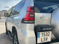 Usado Toyota Land Cruiser 204 CV (150 kW) 2021 Gris / plata SUV