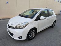 Usado Toyota Yaris Advance 90 CV (66 kW) 2014 Blanco Utilitario