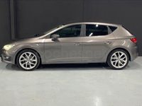 Usado Seat Leon FR 150 CV (110 kW) 2015 Beige Berlina