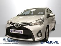 Usado Toyota Yaris Active 69 CV (50 kW) 2017 Plateado Berlina