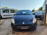 Usado Fiat Punto Pop 77 CV (56 kW) 2017 Negro Utilitario